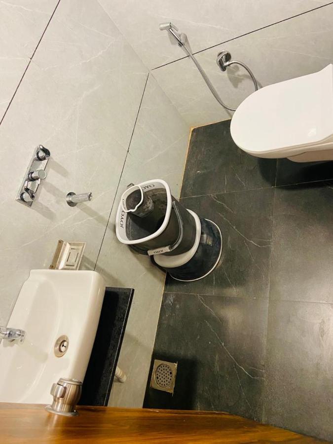 אויאיין Hotel Anand מראה חיצוני תמונה